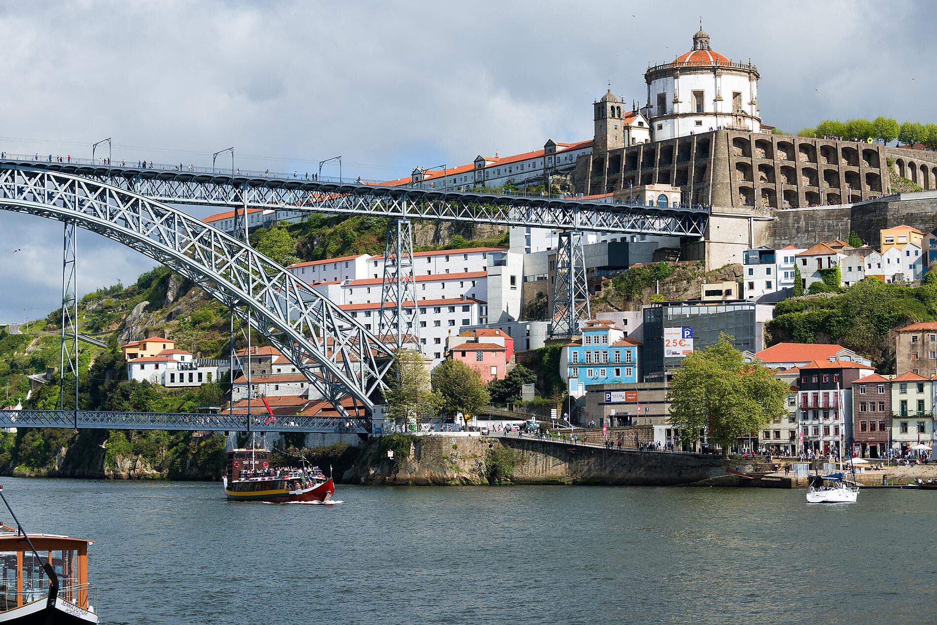 Gastronomy, Vineyards & Grands Crus 