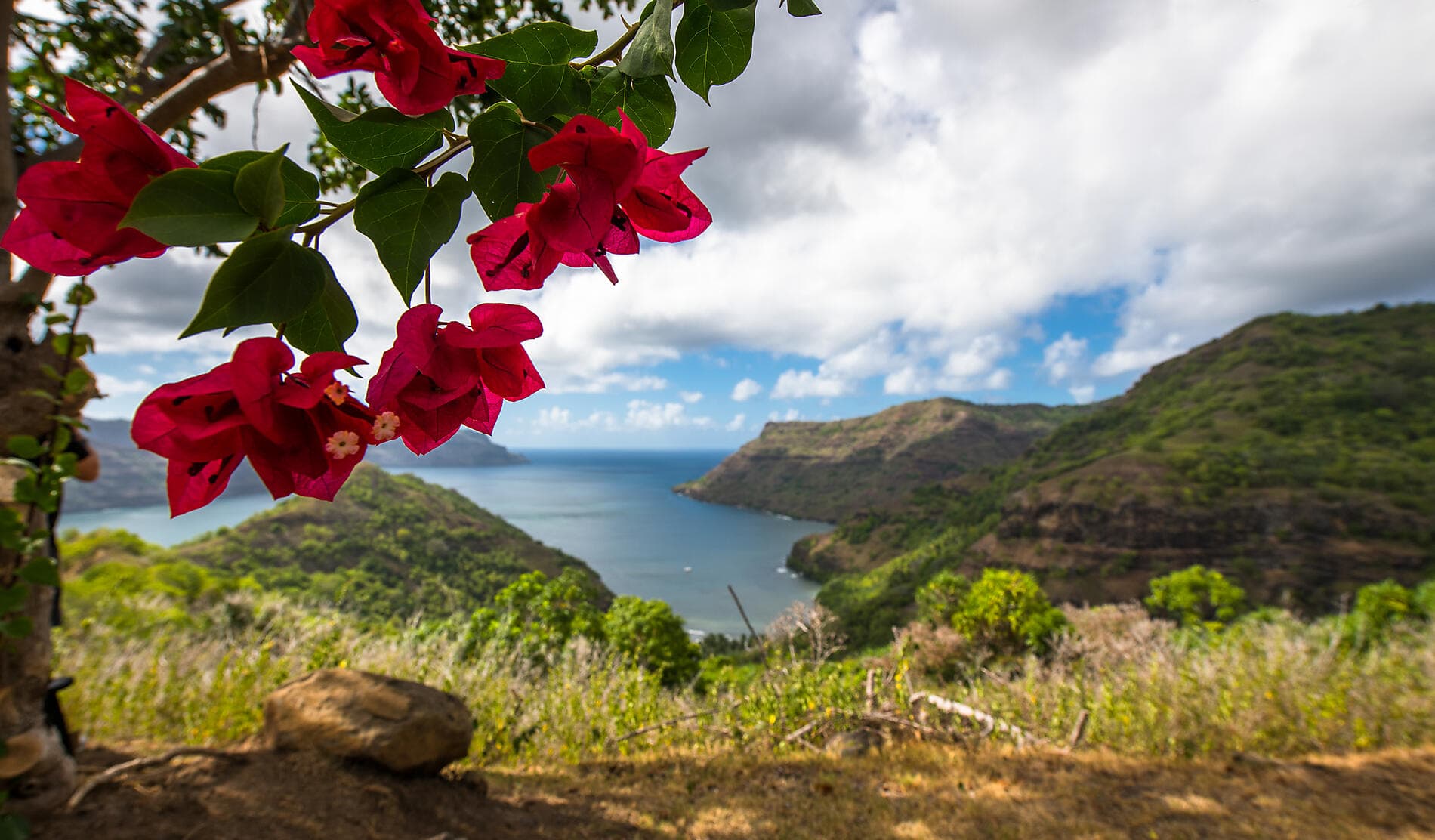 Polynesian Bliss : Marquesas and Tuamotu 