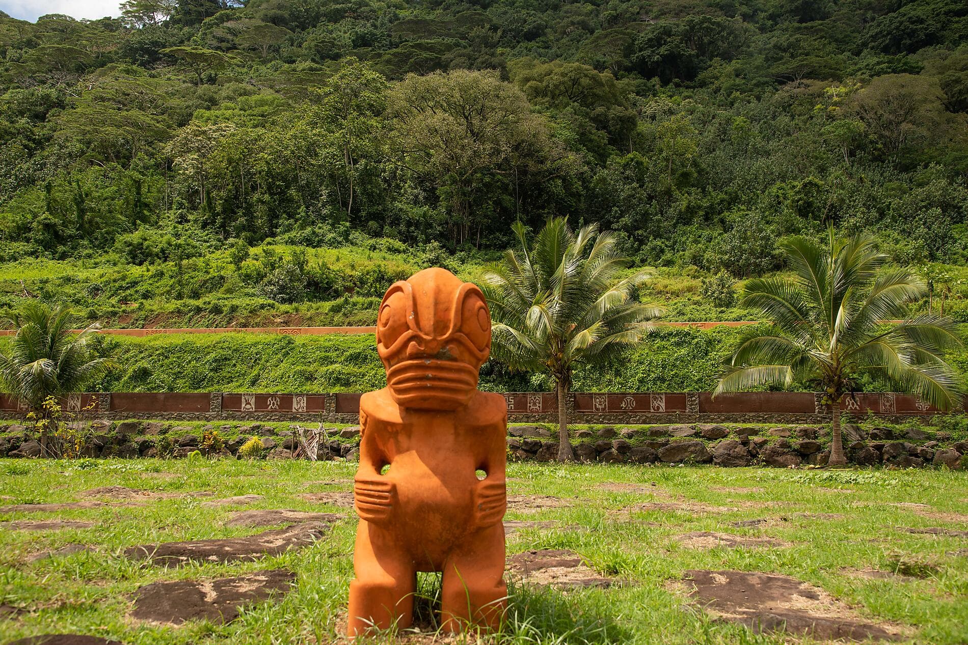Polynesian Bliss : Marquesas and Tuamotu 