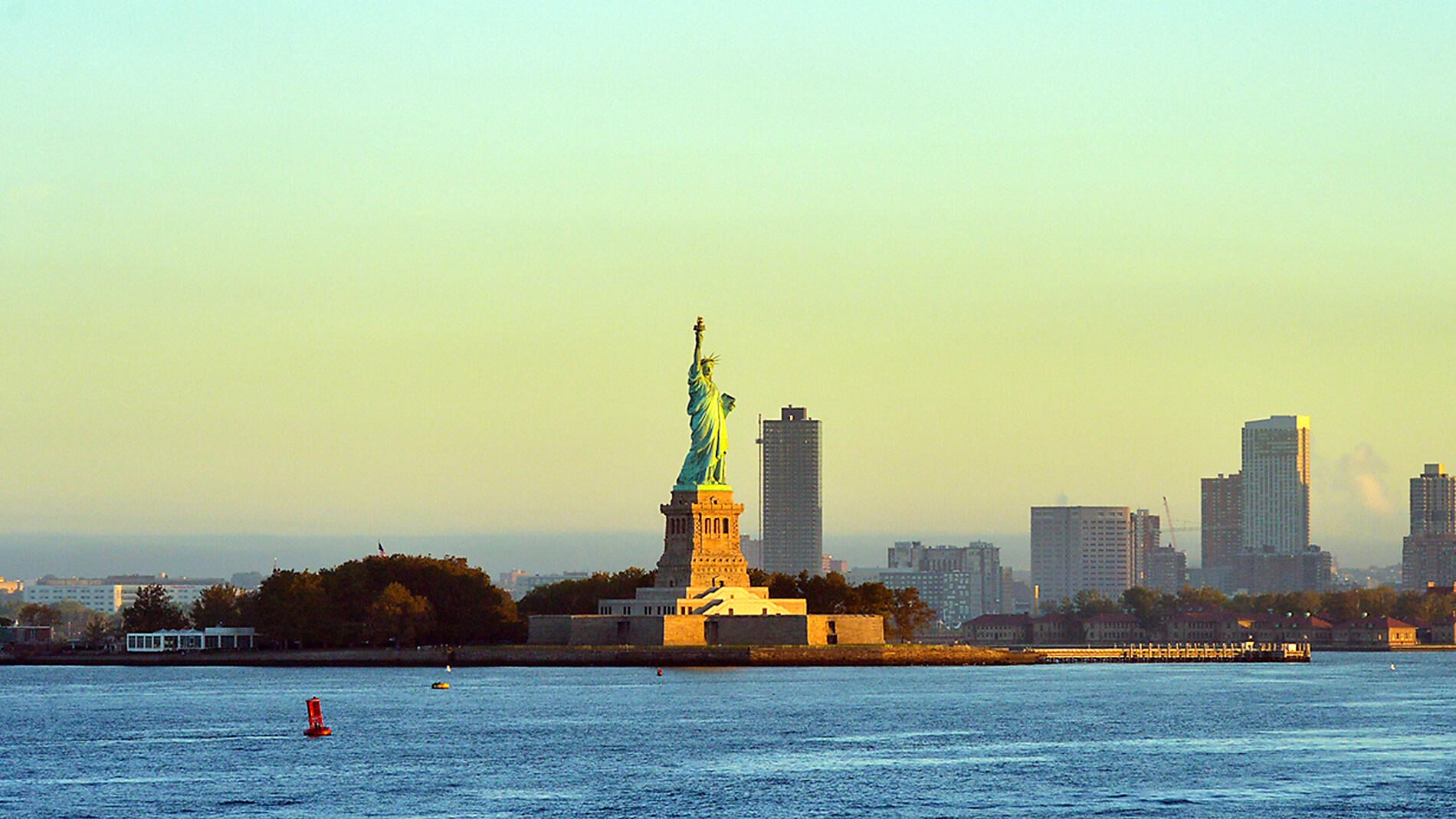 From Québec to the Big Apple: nature & remarkable cities