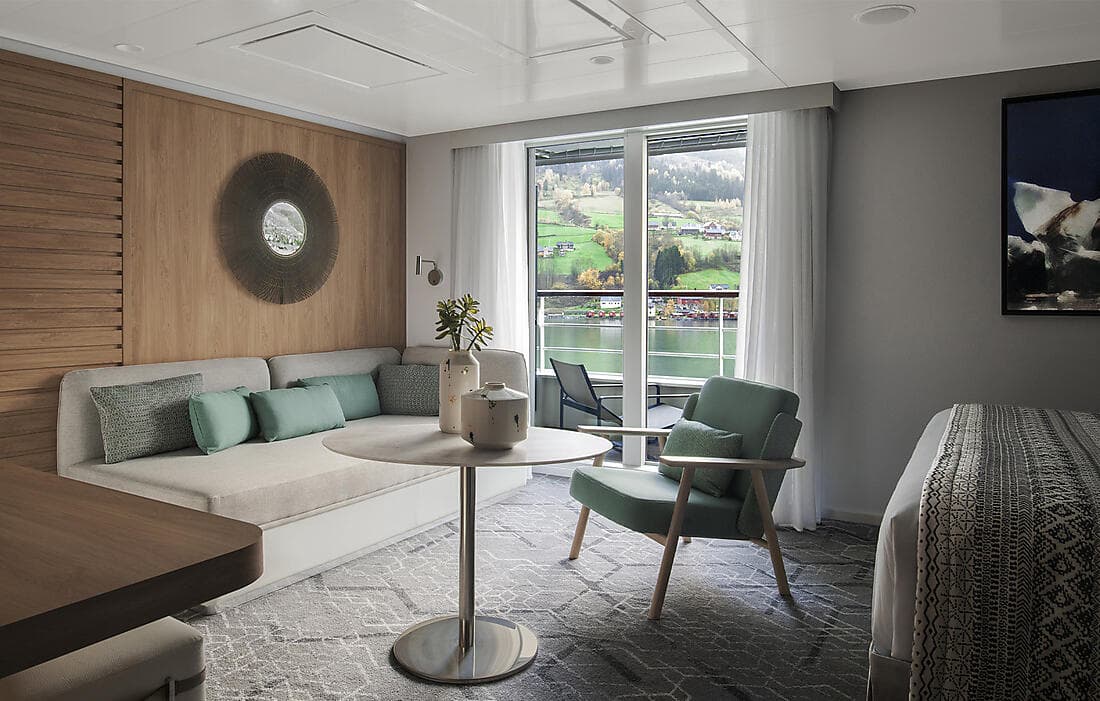 Carousel cabins: Privilege Suite