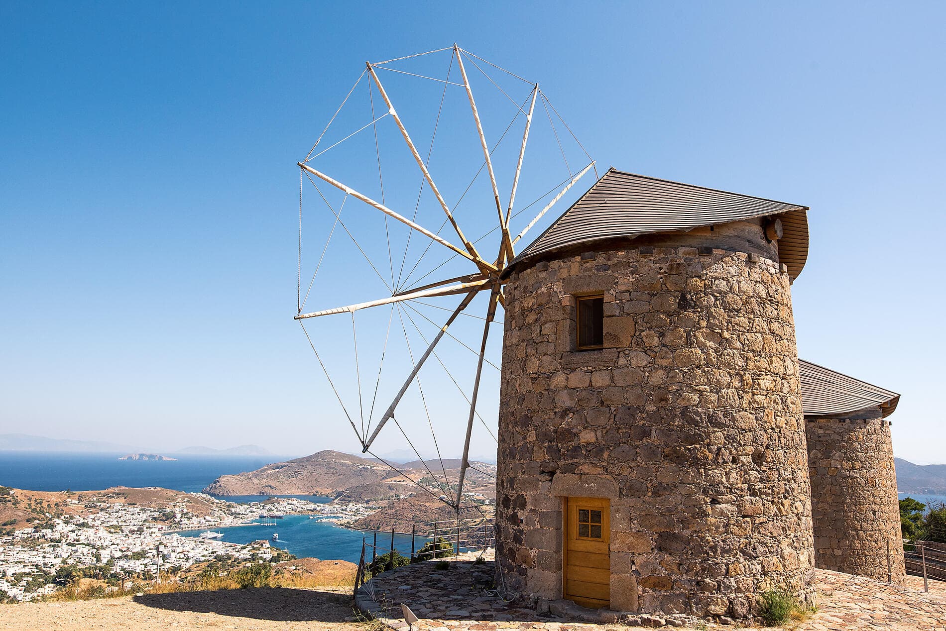 Antique wonders of the Aegean