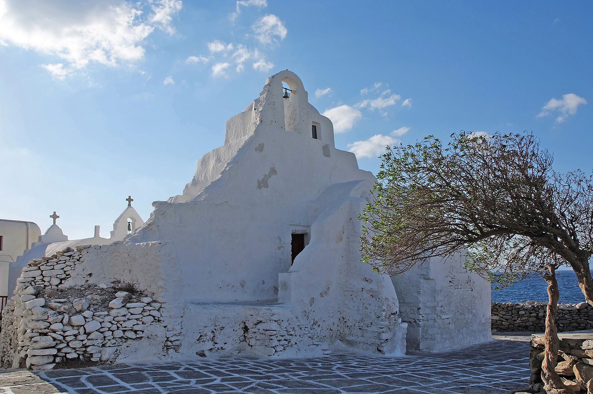 Cruising the Greek Islands of the Southern Aegean – with Smithsonian Journeys Cruising the Greek Islands of the Southern Aegean – with Smithsonian Journeys