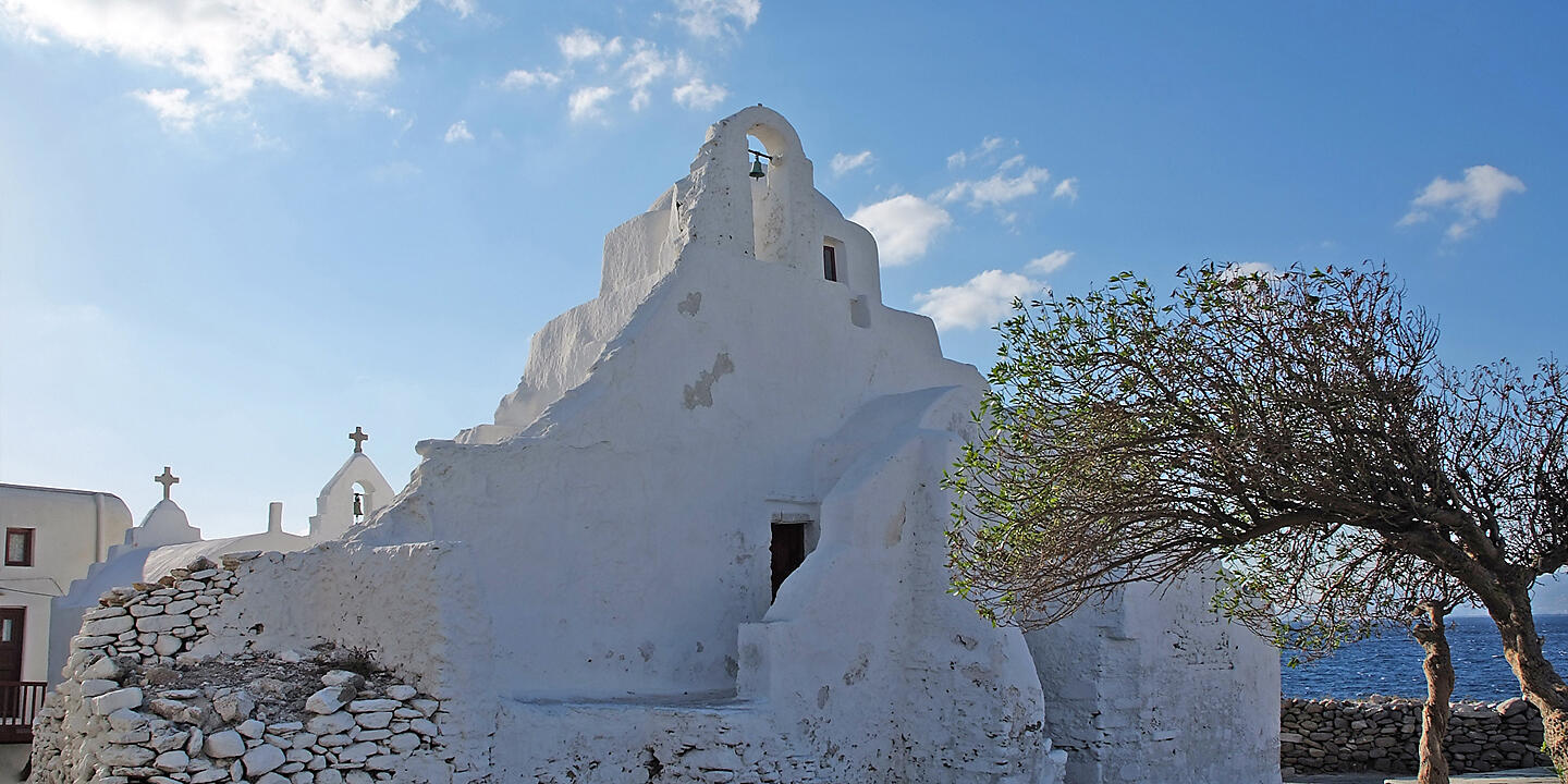 Cruising the Greek Islands of the Southern Aegean – with Smithsonian Journeys Cruising the Greek Islands of the Southern Aegean – with Smithsonian Journeys